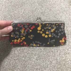 Snap shut coin purse